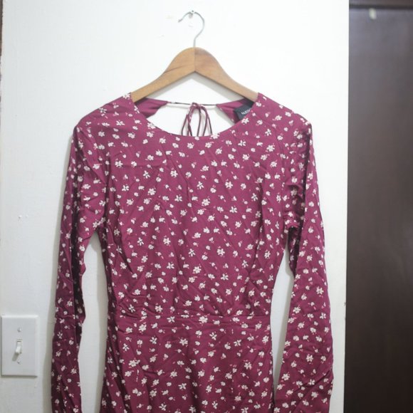 NWT Bardot & Revolve Burgundy Floral Open Back Midi Dress. - Picture 4 of 14